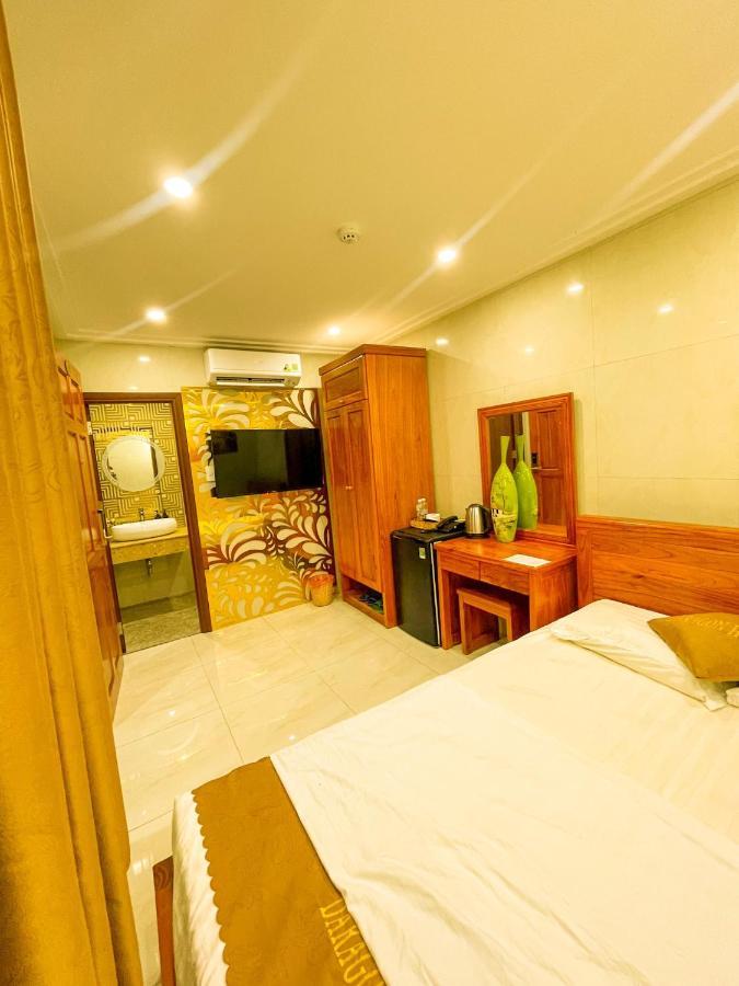 Dragon Hotel Near Dragon Bridge Da Nang Buitenkant foto